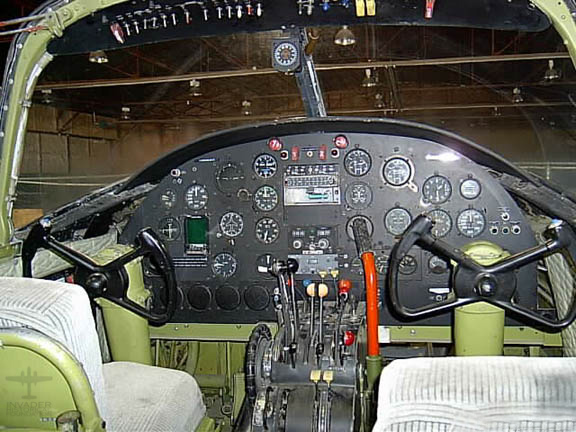 41-39230 interior.jpg