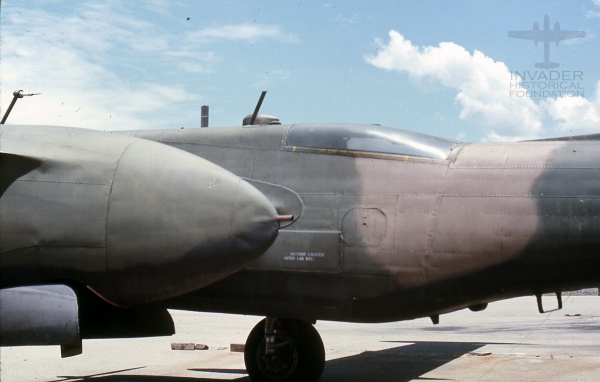 64-17645 b-26knhatrang011.jpg