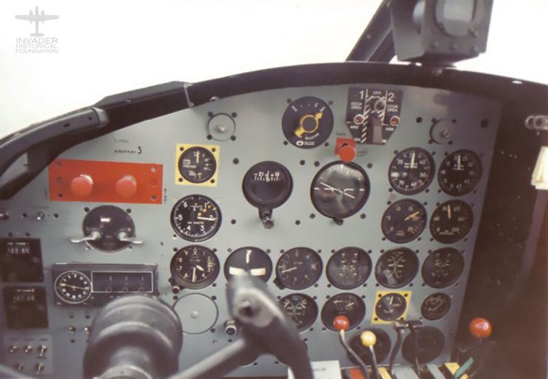 File:AirSpray Tanker 3 Cockpit wm.jpg