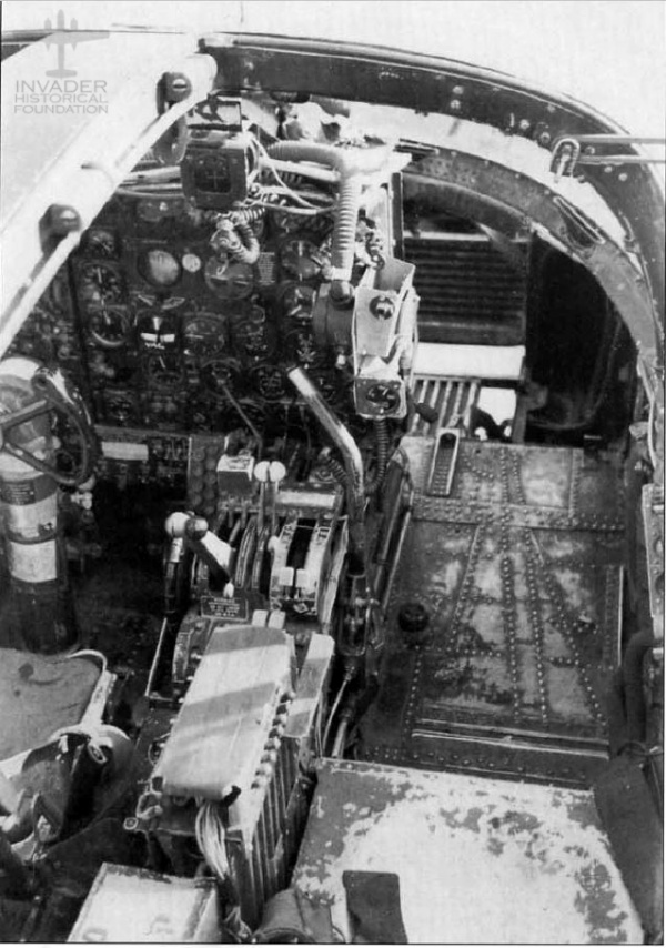 C-model jumpseat.jpg